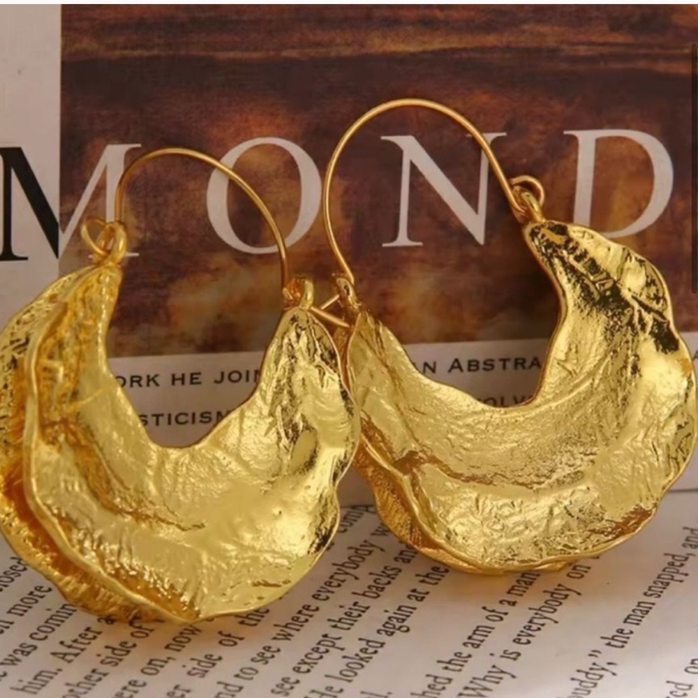 Zara Gold Crescent Hoop Earrings